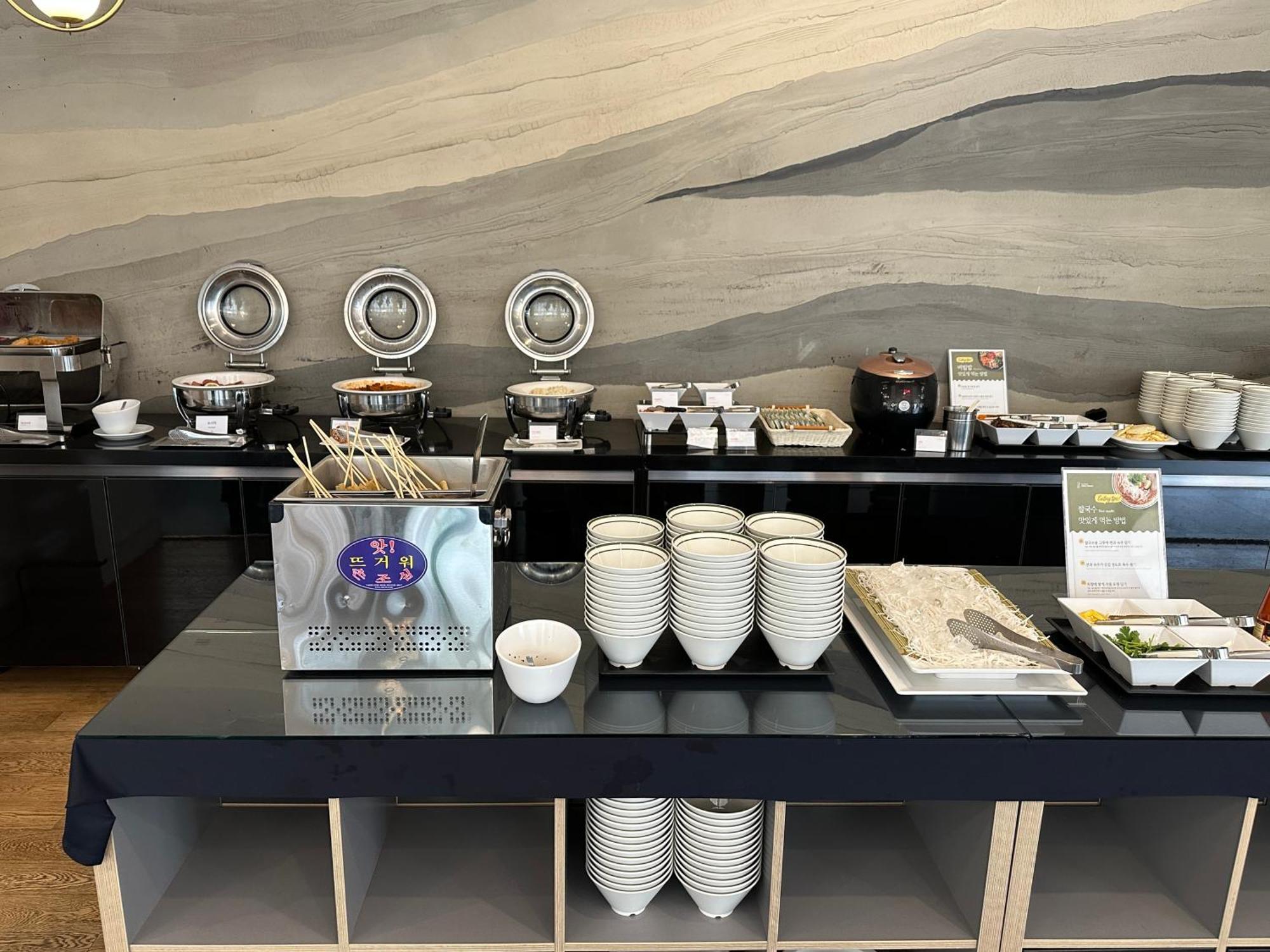 Gangneung City Hotel Экстерьер фото
